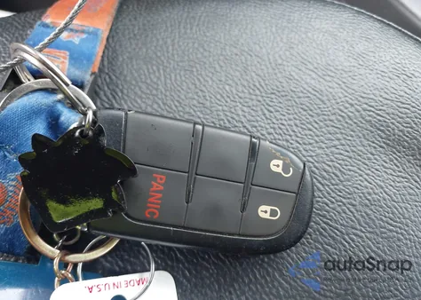 2021 Jeep Compass Trailhawk 4X4 z USA, uszkodzony, nr VIN 3C4NJDDB1MT571866